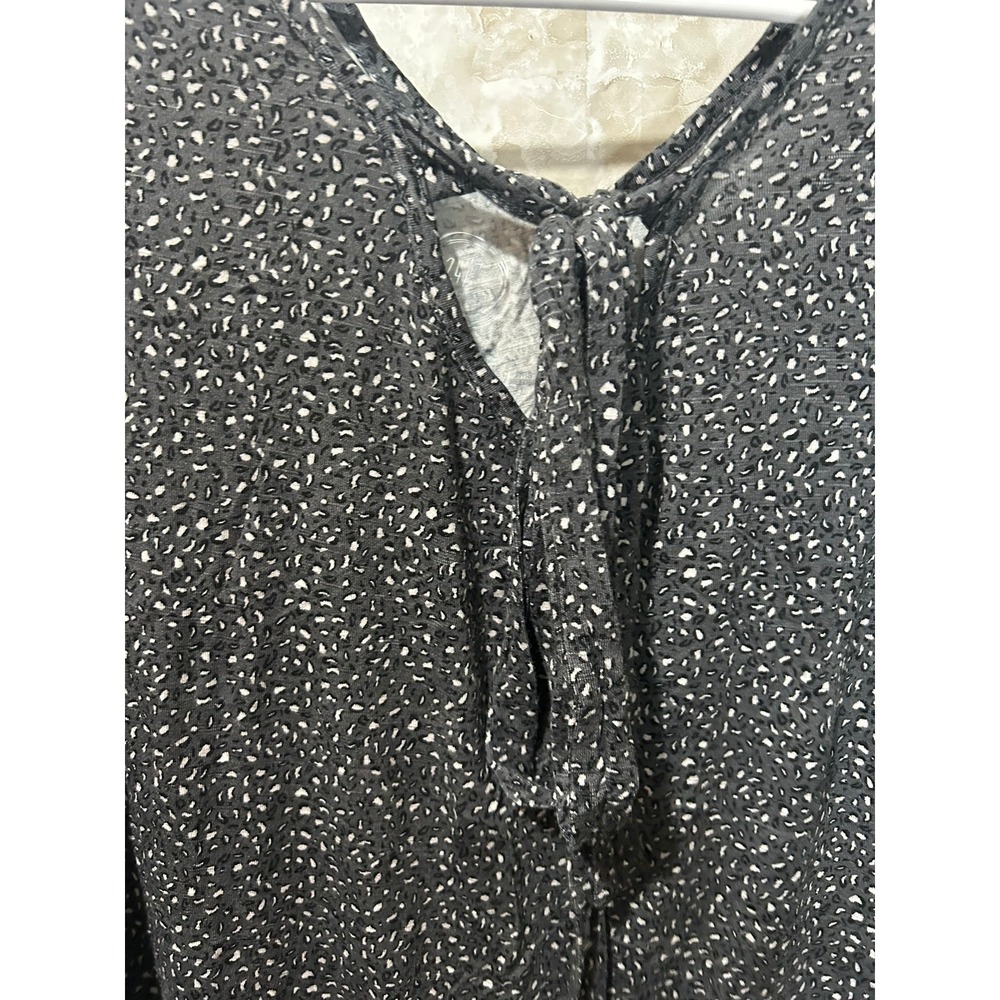 Maurices Floral Print Tie Neck 3/4 Sleeve Blouse Top Medium - Picture 2 of 7